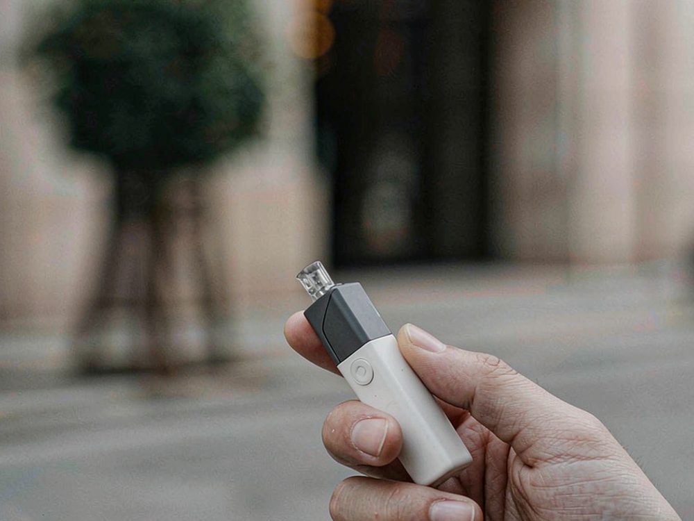 B2B Supply of IQOS bundles — wholesale only