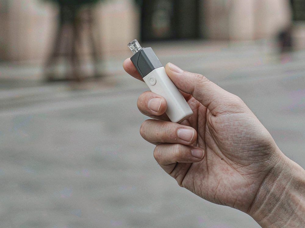 Buyer's Guide to IQOS hardware — no minimum MOQ