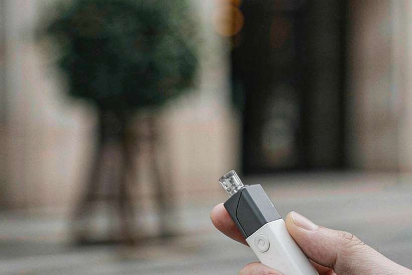 Checklist for IQOS hardware — Spring catalog