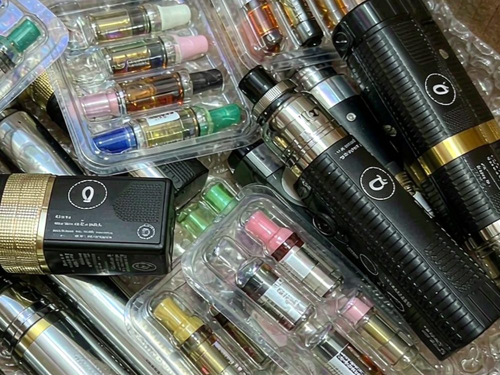 Comparison of IQOS accessories Suppliers — budget tier