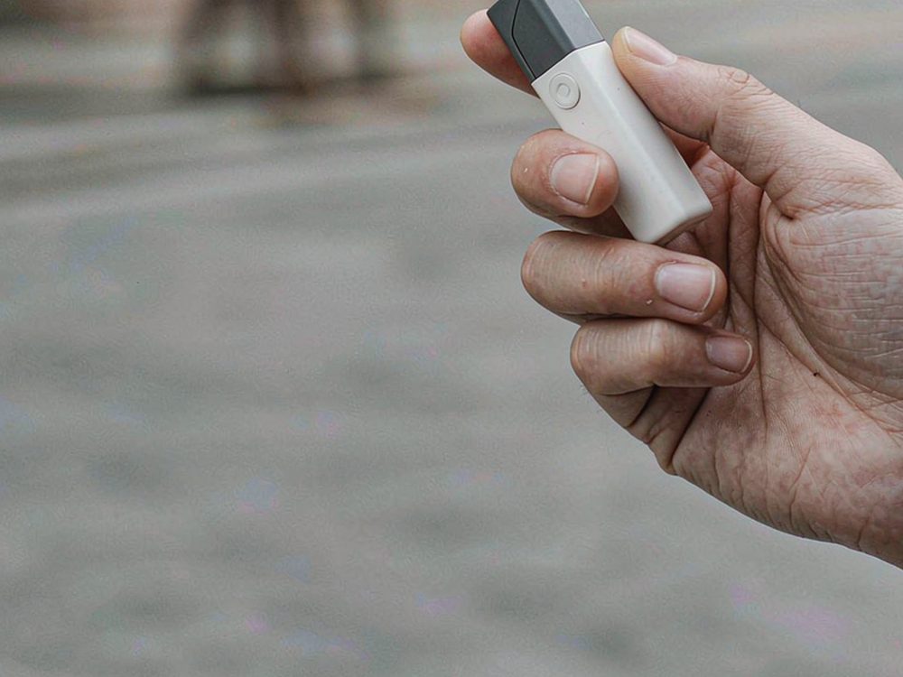 Compliance Notes for IQOS hardware — wholesale only