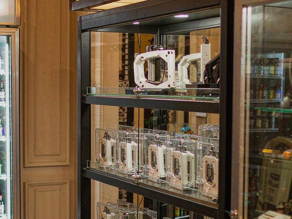 Compliance Notes for Latvia IQOS — no minimum MOQ