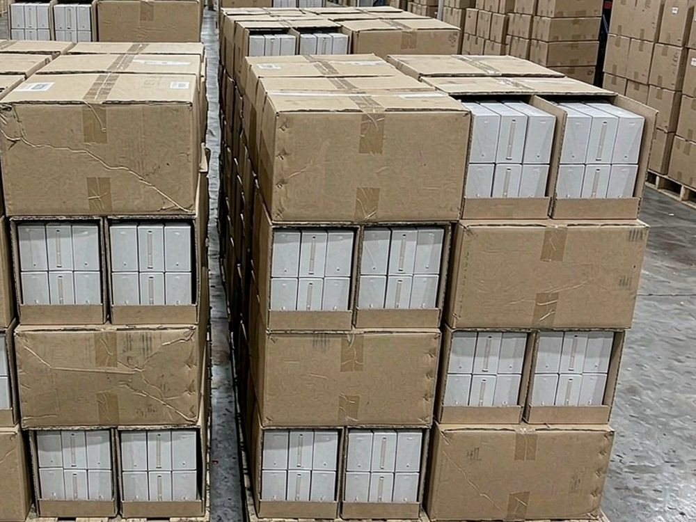 Device Catalog for IQOS products in Latvia — bulk case