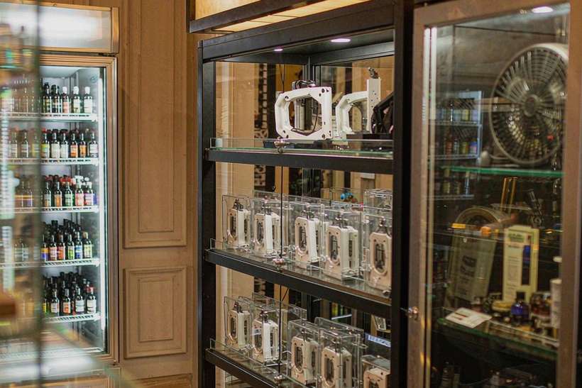 How to Store IQOS kits — Spring catalog