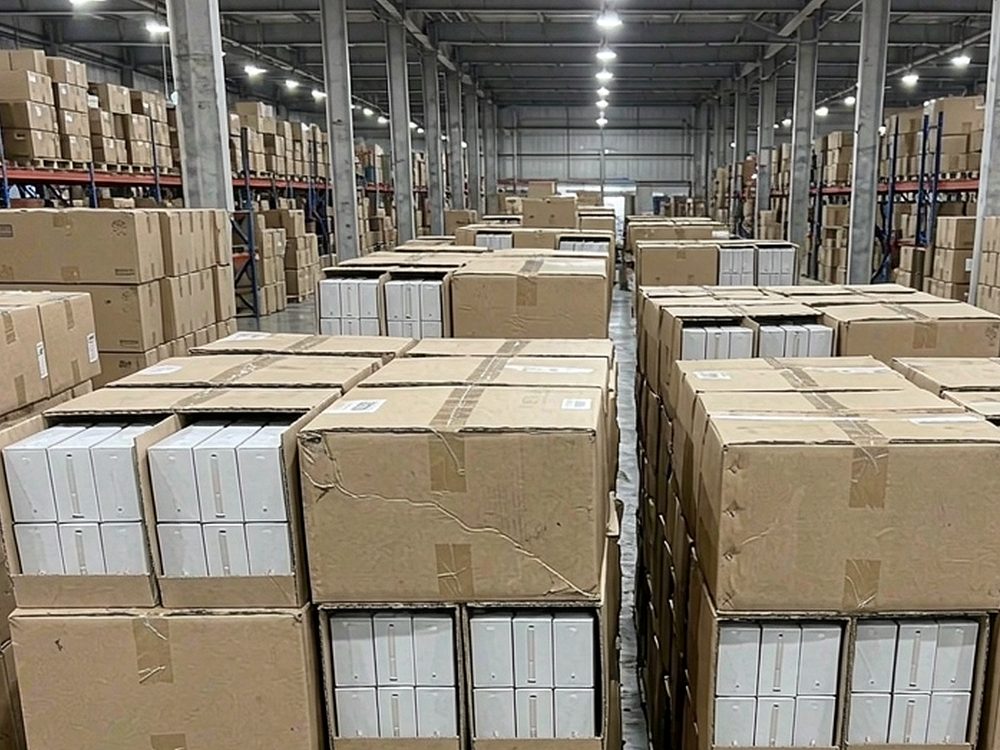 Launch Plan for IQOS hardware — no minimum MOQ