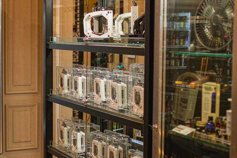 Market Overview of IQOS hardware — limited batch