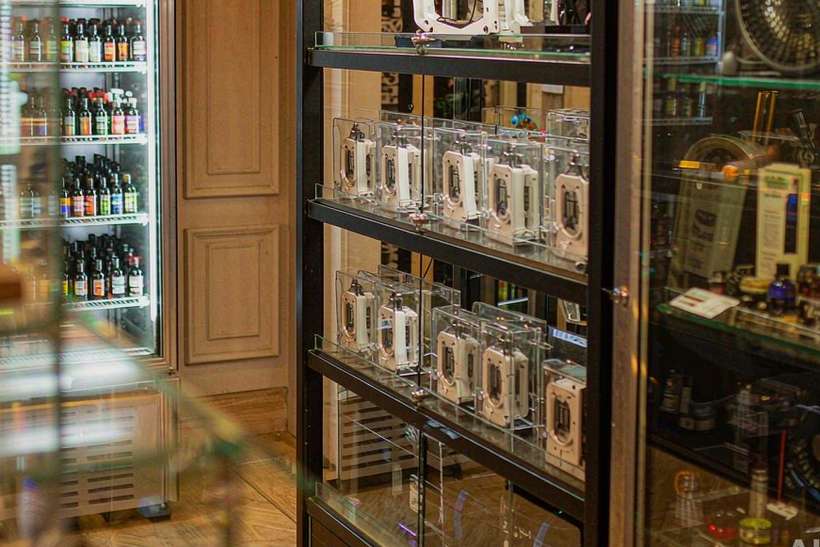 OEM and ODM Options for IQOS e-liquid — bulk case