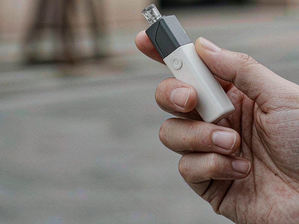 Reseller Guide to IQOS in Latvia — bulk case