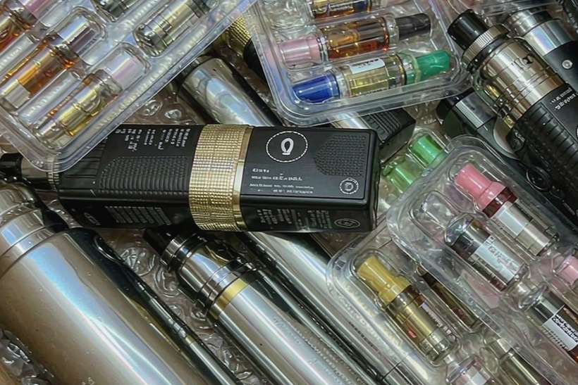 Restocking IQOS tanks — bulk case