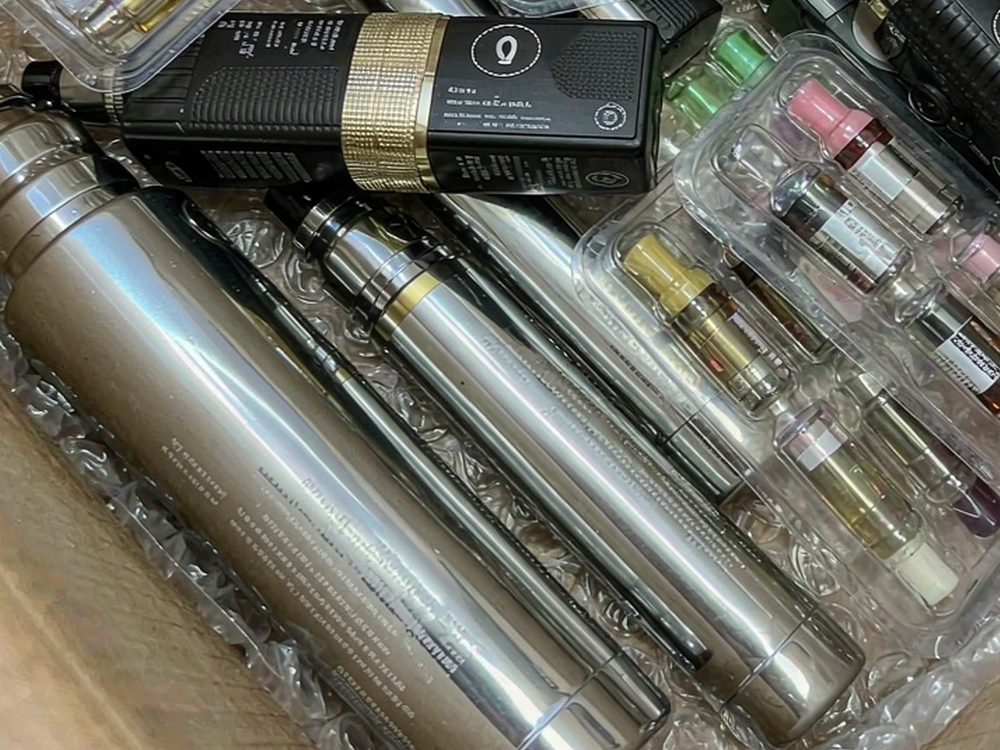 Sourcing Report on IQOS pods — bulk case