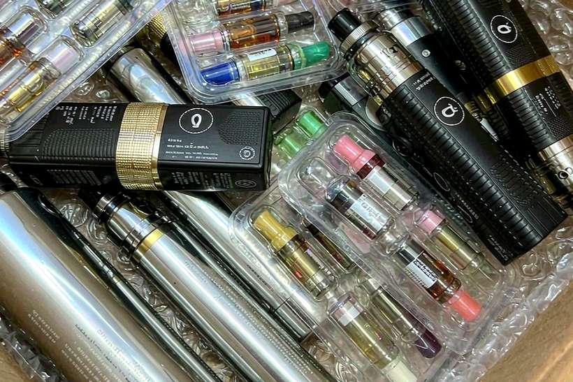 Top Picks of IQOS hardware — bulk case